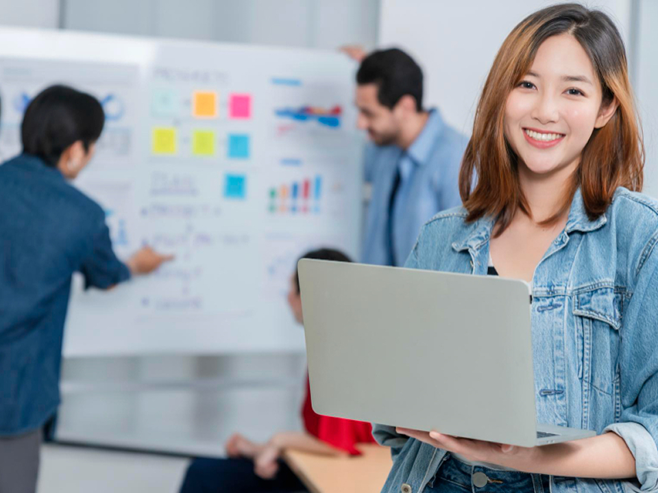 อบรมพัฒนาบุคลิกภาพ