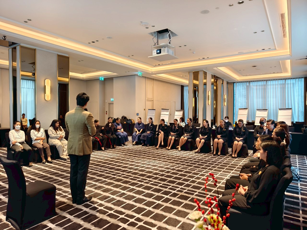 การสร้างภาพลักษณ์ 